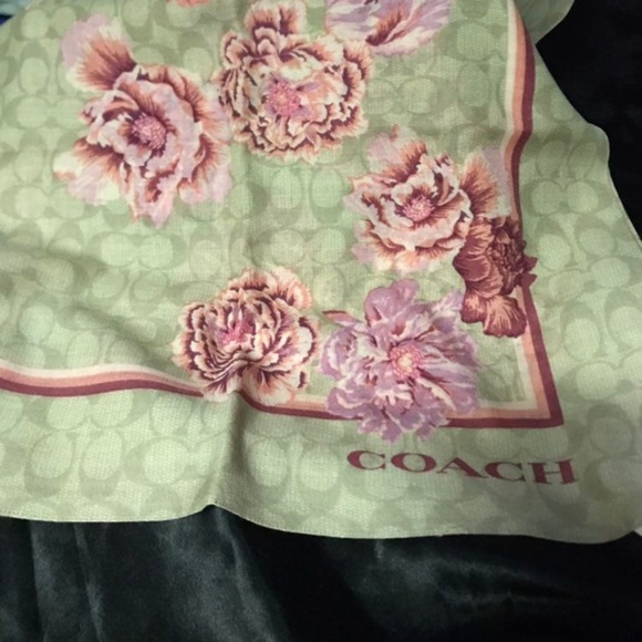 Coach floral scarf - Picture 2 of 4